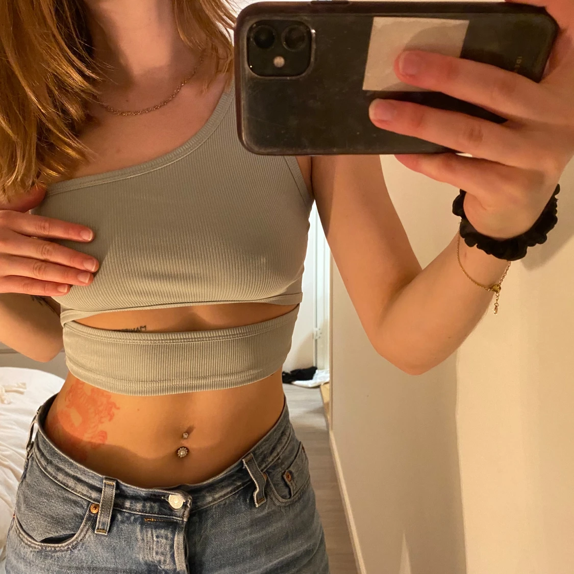 Grön oneshoulder topp från Shein