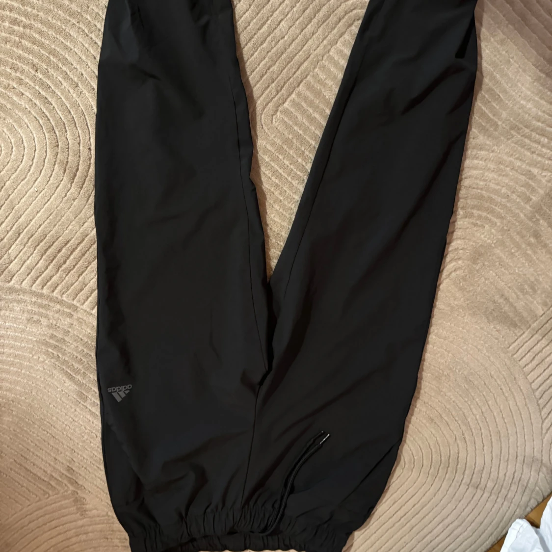 Tre par byxor från Nike och Reebok - 1