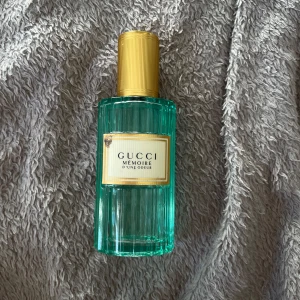 Gucci Parfym - mycket mer än halva kvar.