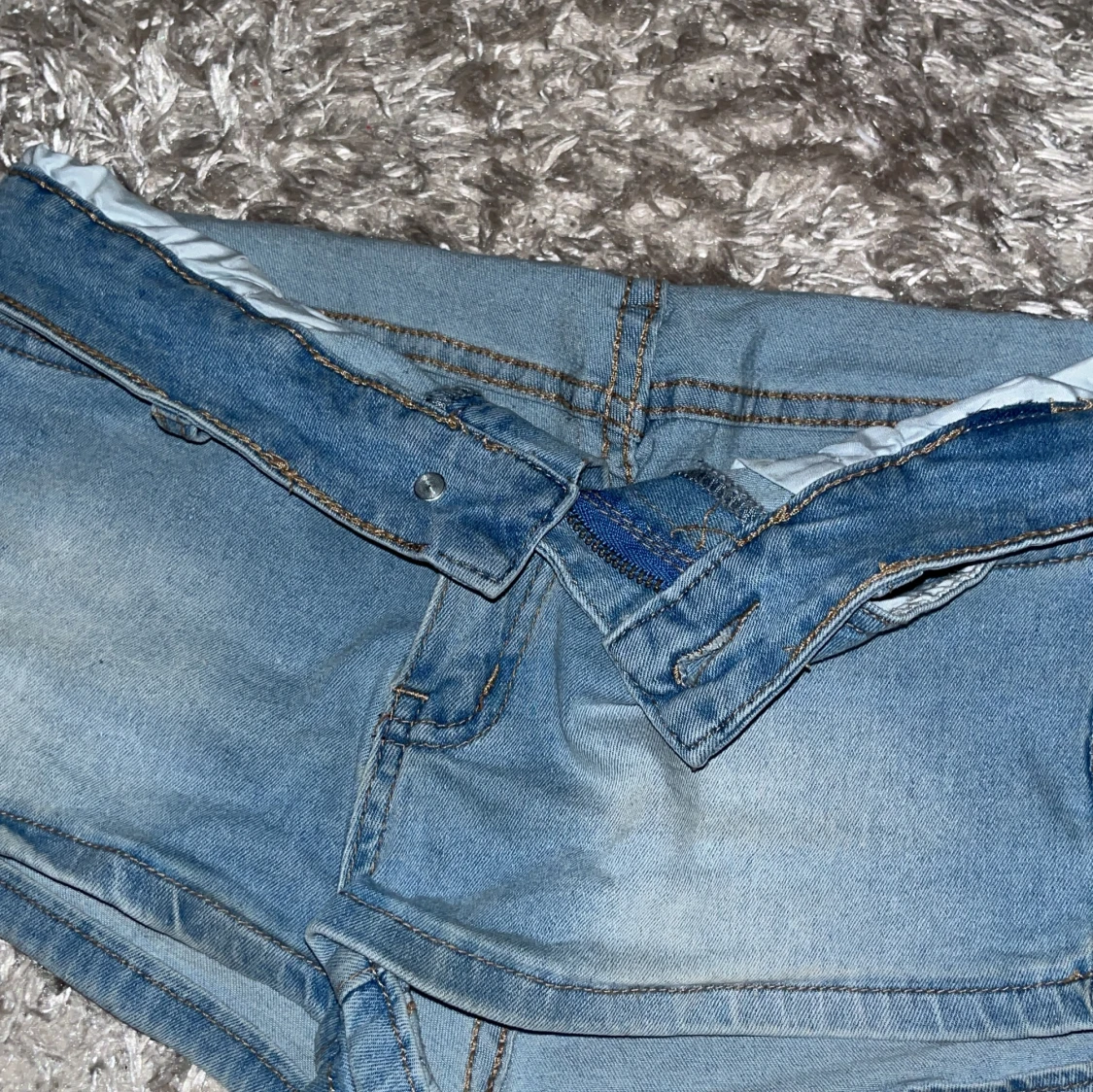 Blå jeansshorts - 1