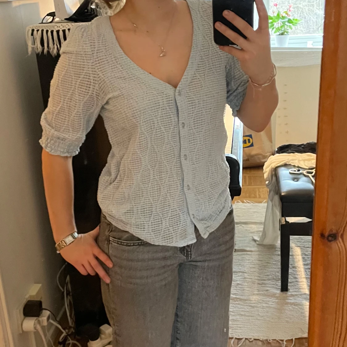 Ljusblå blus från Vila - 1