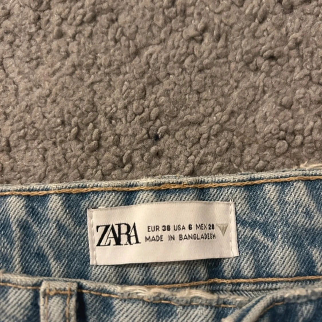 Blå jeansshorts från Zara - 1