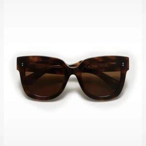 Helt nya chimi 08 - Helt nya och oandvända solglasögon från Chimi i modellen 08 Tortoise. Säljes då jag köpte fel modell.