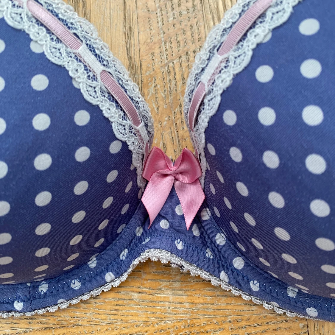 Blå prickig bh från Missya - 90