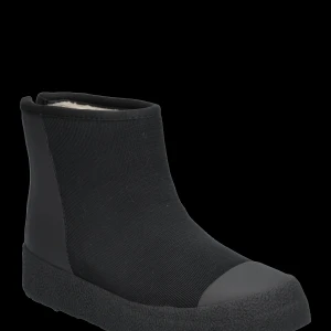 Tretorns Arch Hybrid- Svarta boots  - Tretorns Arch Hybrid. Naturgummi och neopren är den lätt, vattentät och har ett varmt fleecefoder. Smidig dragkedja gör den enkel att ta på och av. De har en robust sula och är fodrade för extra värme. Perfekta för kalla och blöta dagar. Stilrena och enkla att matcha med olika outfits. Ingen slitage eller defekter i väldigt fint skick.