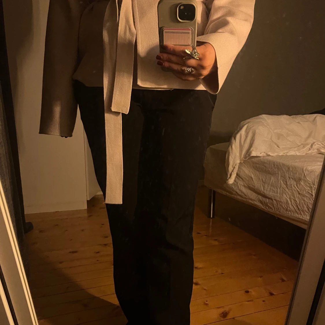 Lågmidjade kostymbyxor