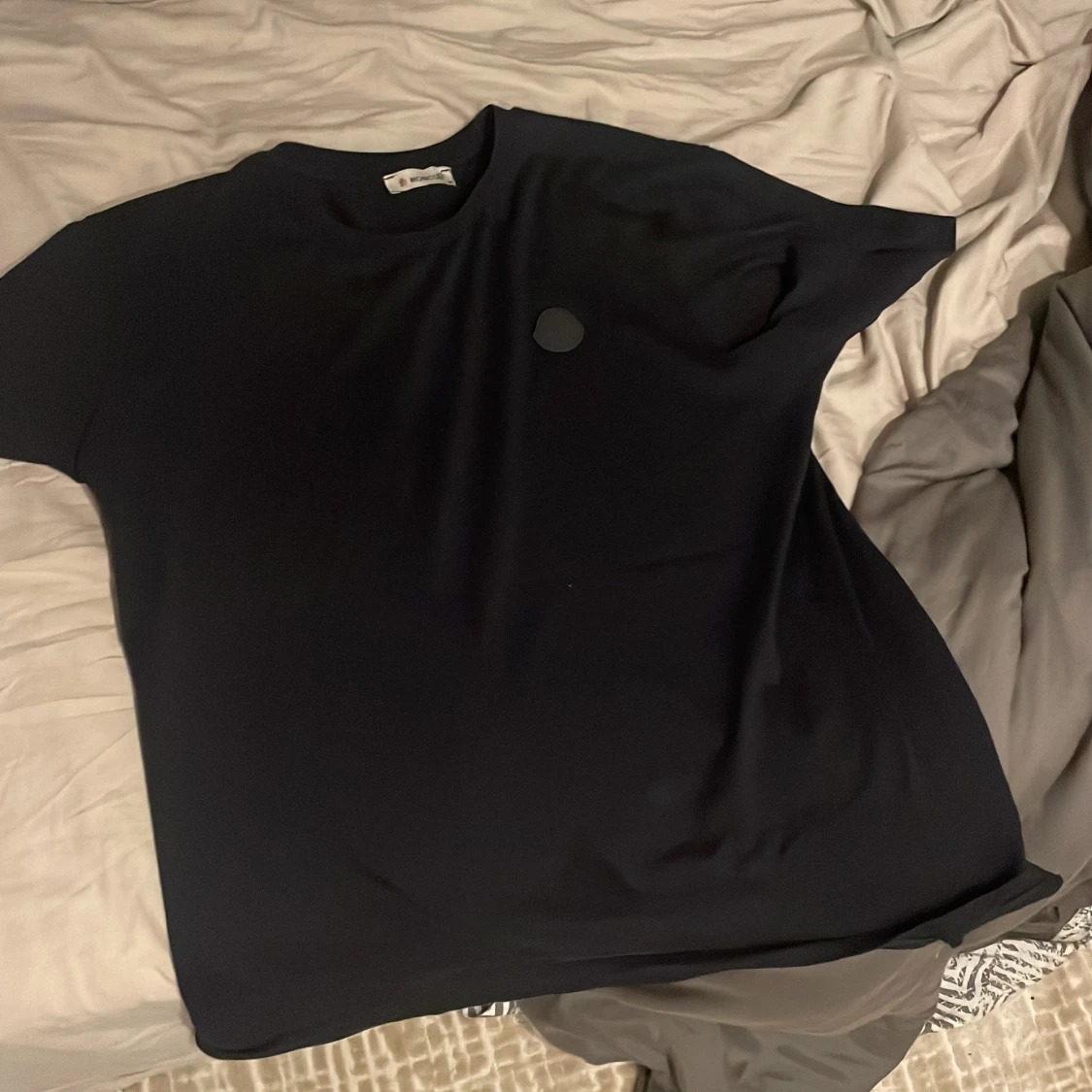 Svart t-shirt från Moncler