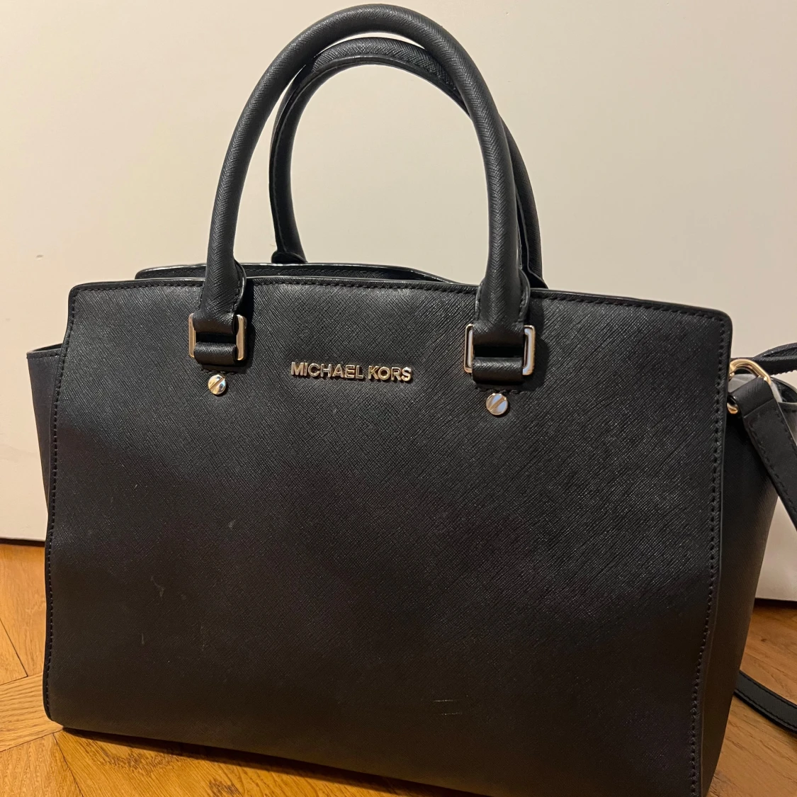 Svart handväska från Michael Kors