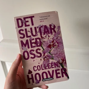 Det slutar med oss bok  - ❤️❤️❤️❤️❤️