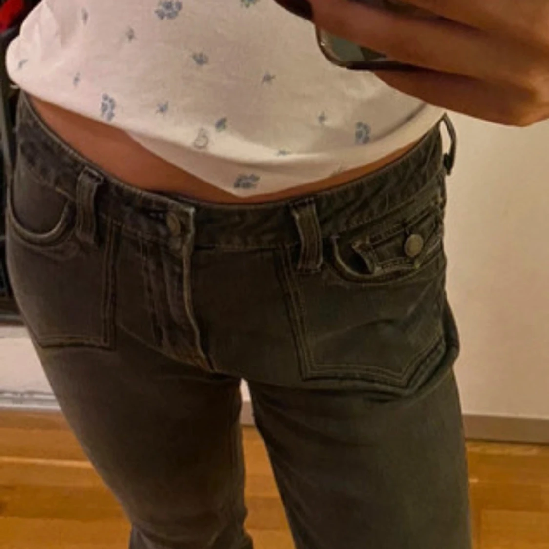 Bootcut jeans med tryck på fickorna  - 92