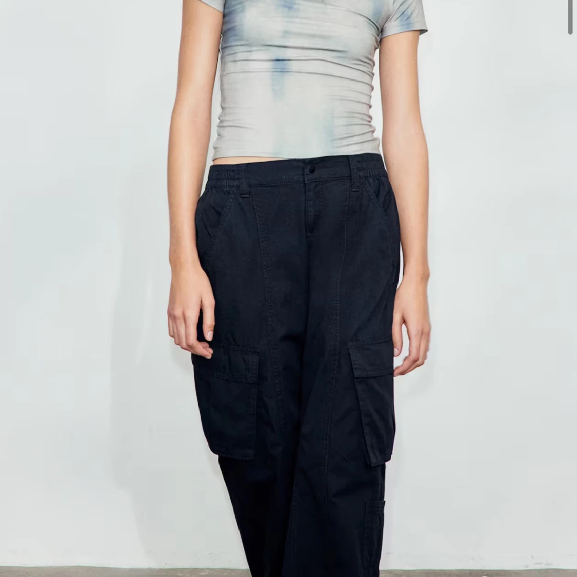 Svarta cargopants - 90