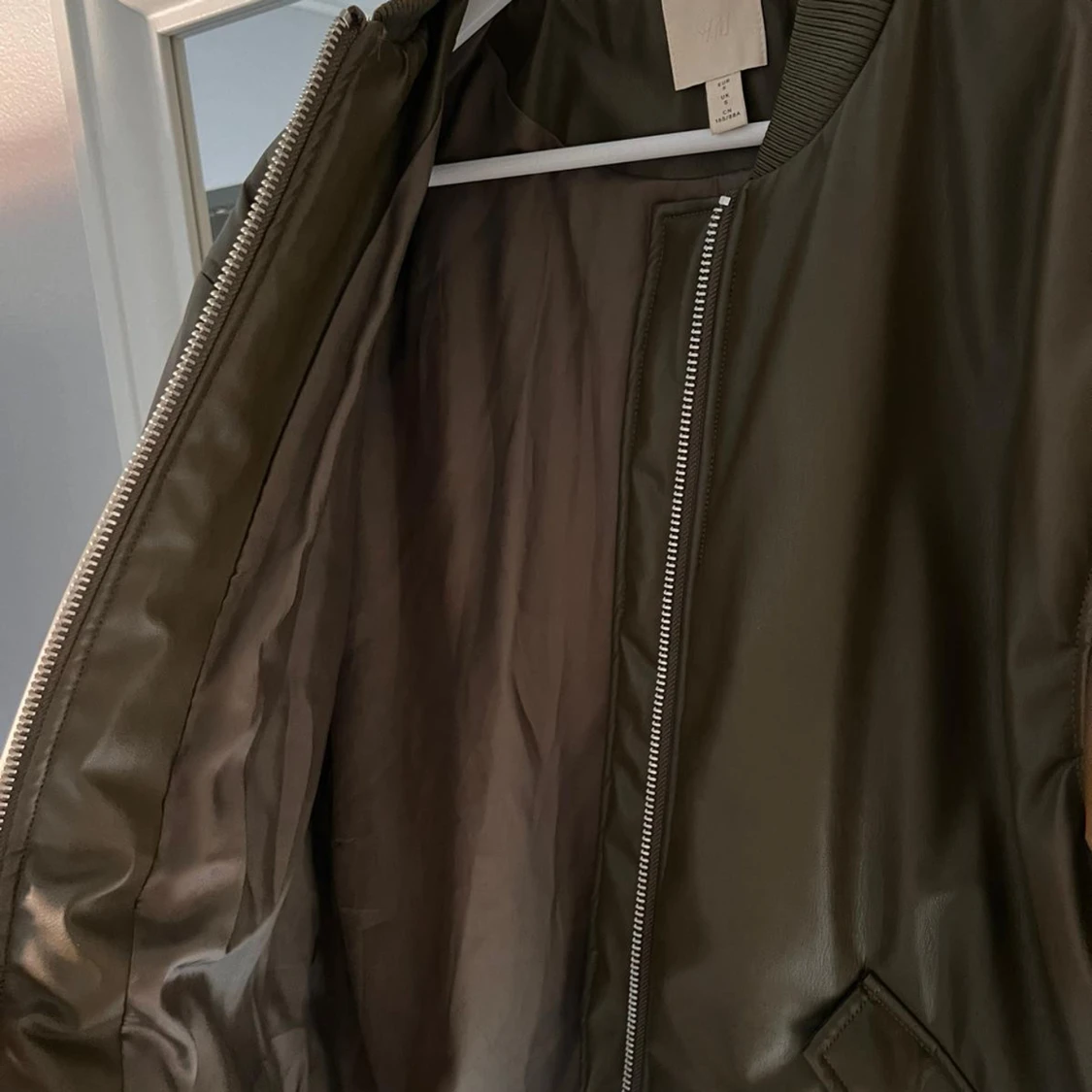 Bomber skin jacka - 90