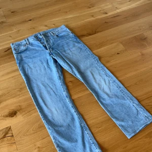 Levis jeans - Schyssta straighta jeans från levis W33 L32 nypris 1199 mitt pris 399