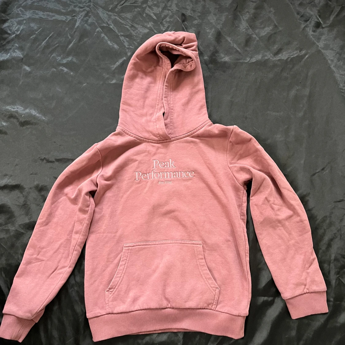 Peak performance hoodie  - 91