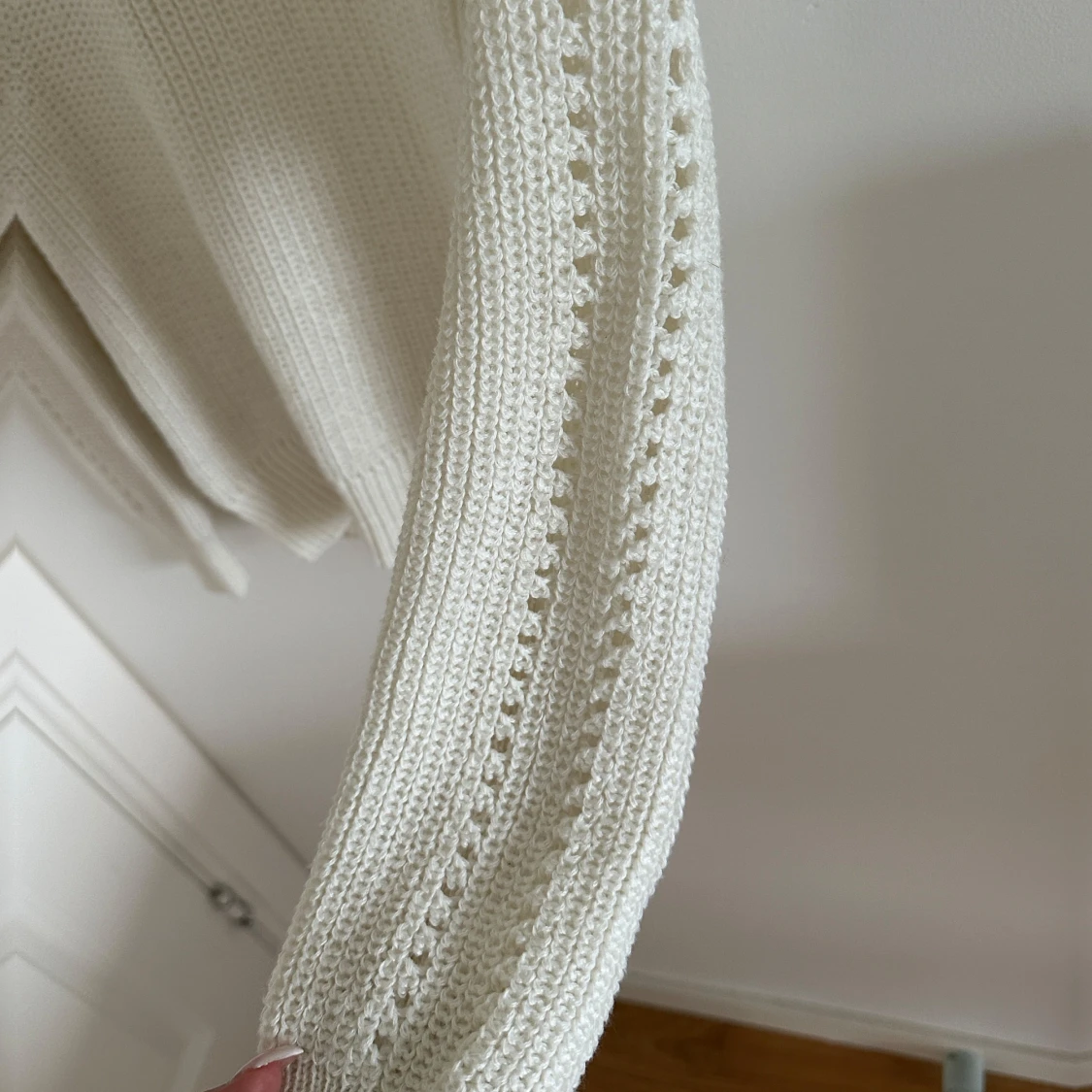 Vit stickad tröja - 91