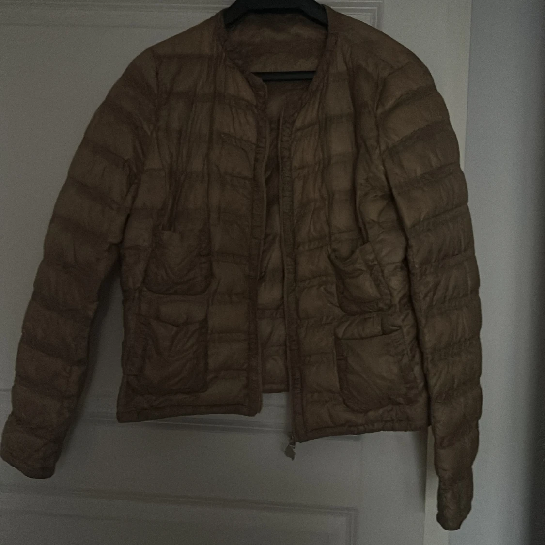 Säljer monclear jacka