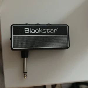 Portabel gitarrförstärkare Amplug 2 Fly, Blackstar - Köpte den i somras. Har bara använt några få gånger