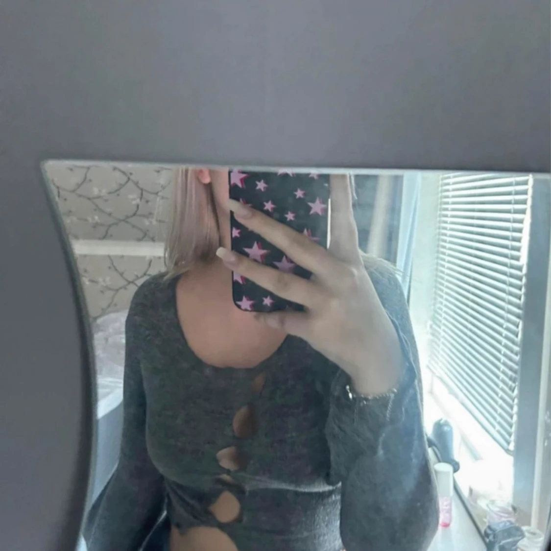 Grå ribbad croppad tröja - 90