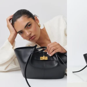 Gina väska strap midi -  Säljer                                                                                         lite defekt. 