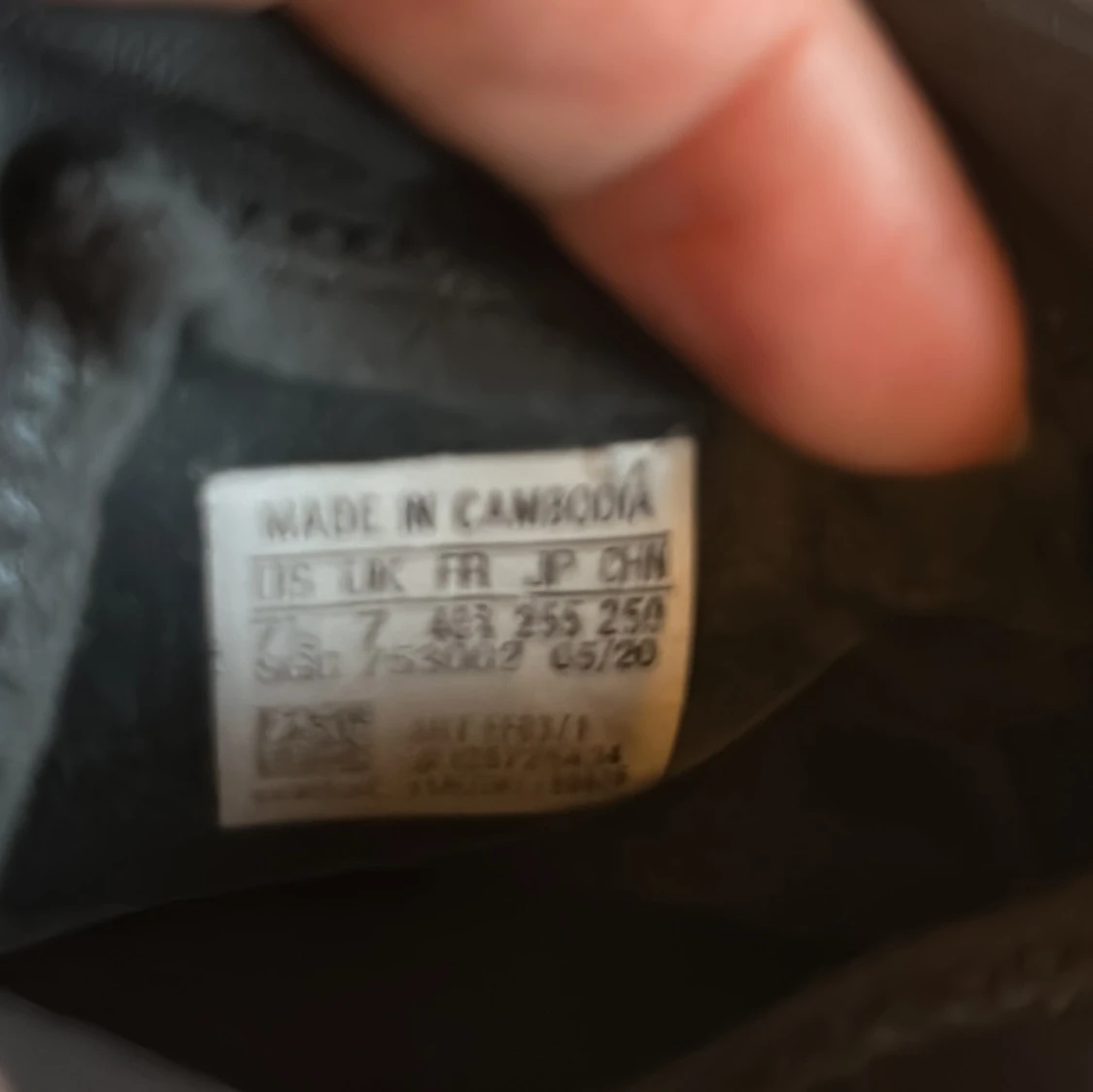 Svarta Adidas Nemeziz stlk 40 1/2 - 92