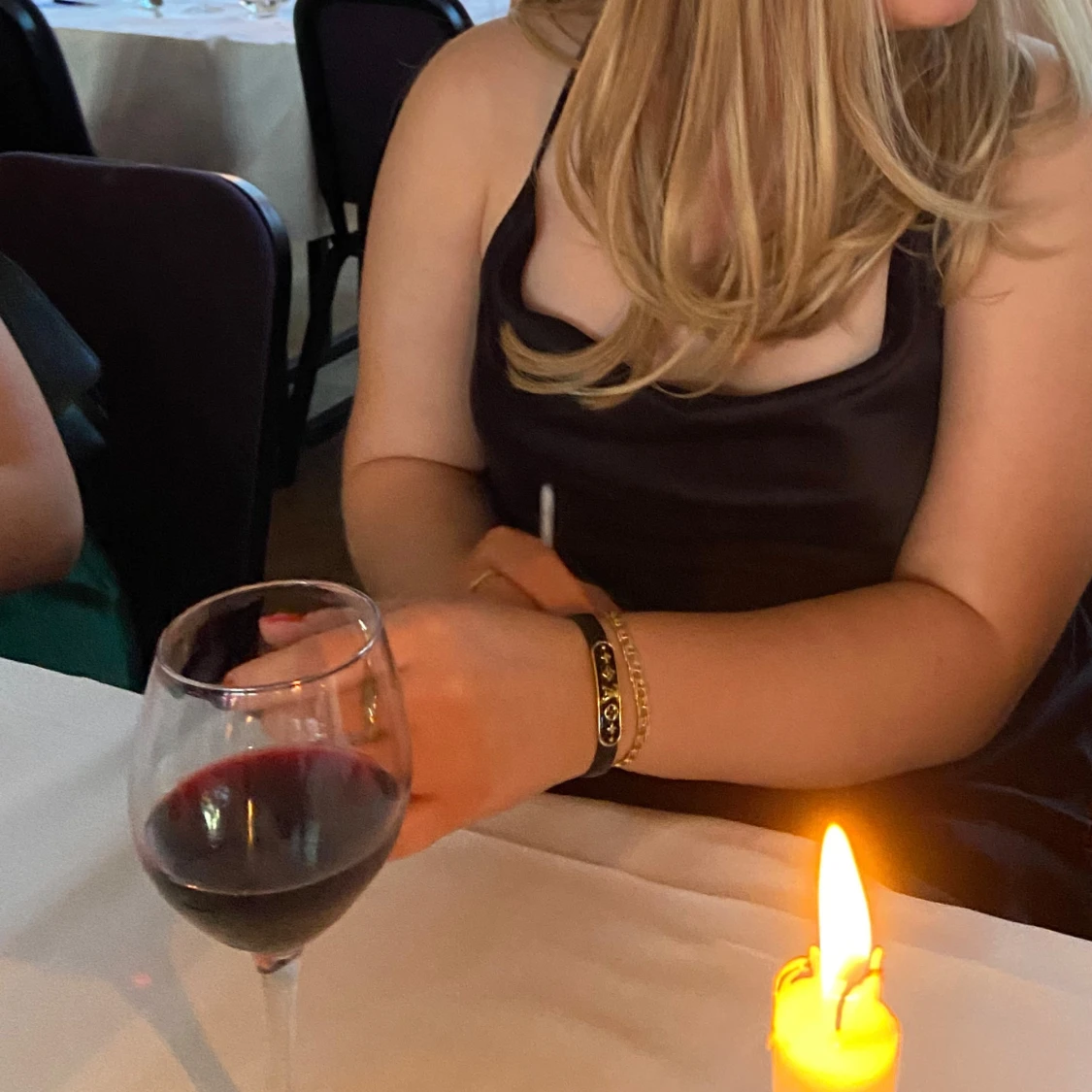 Svart och guld armband från Louis Vuitton - 91