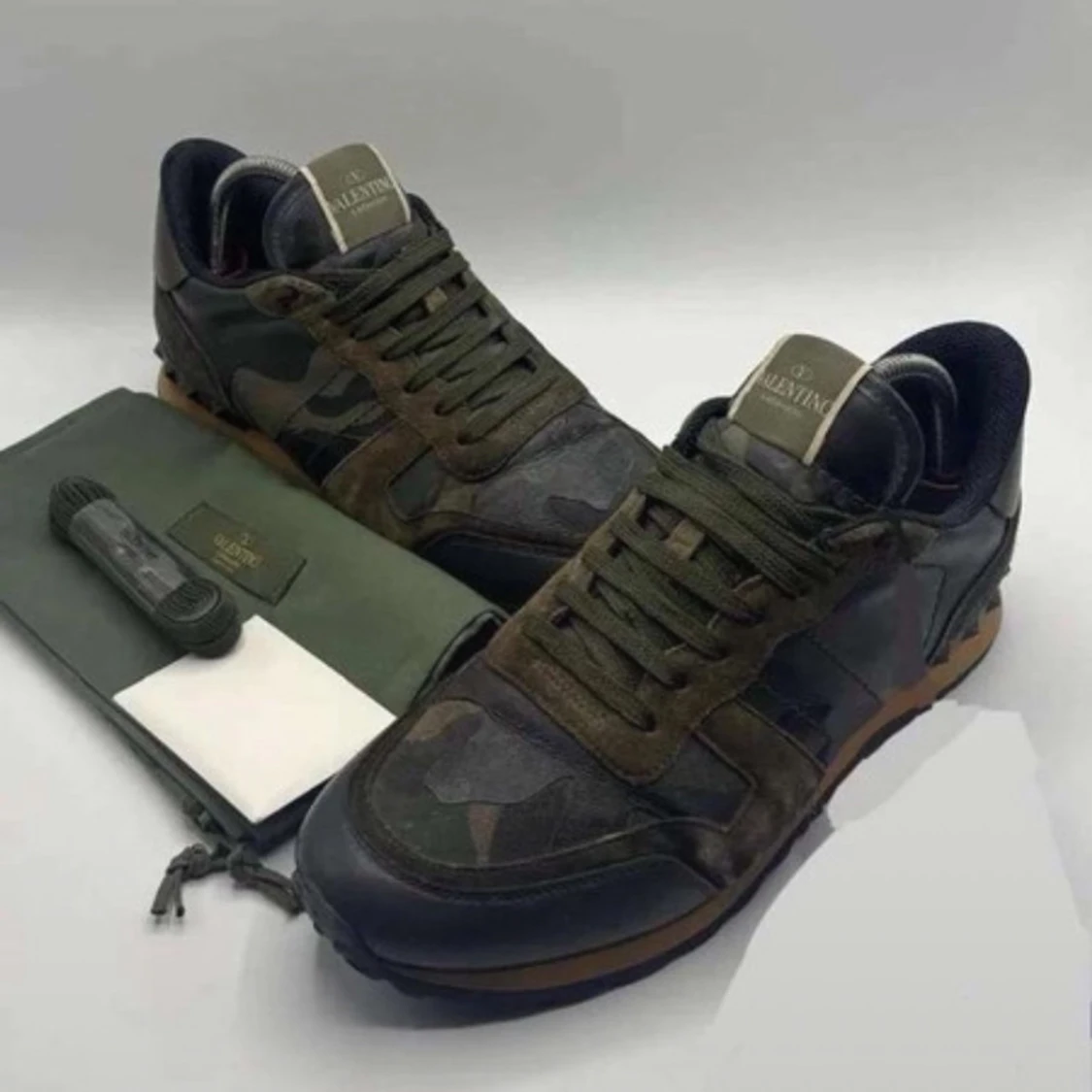 Valentino Rockrunner i camouflage