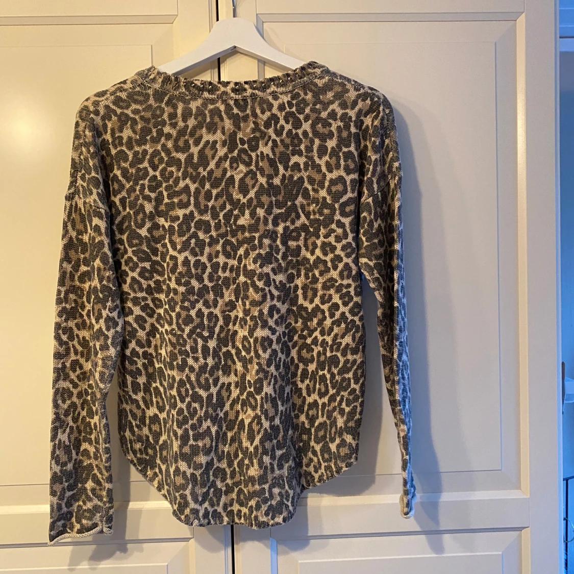 Leopardmönstrad tröja - 90