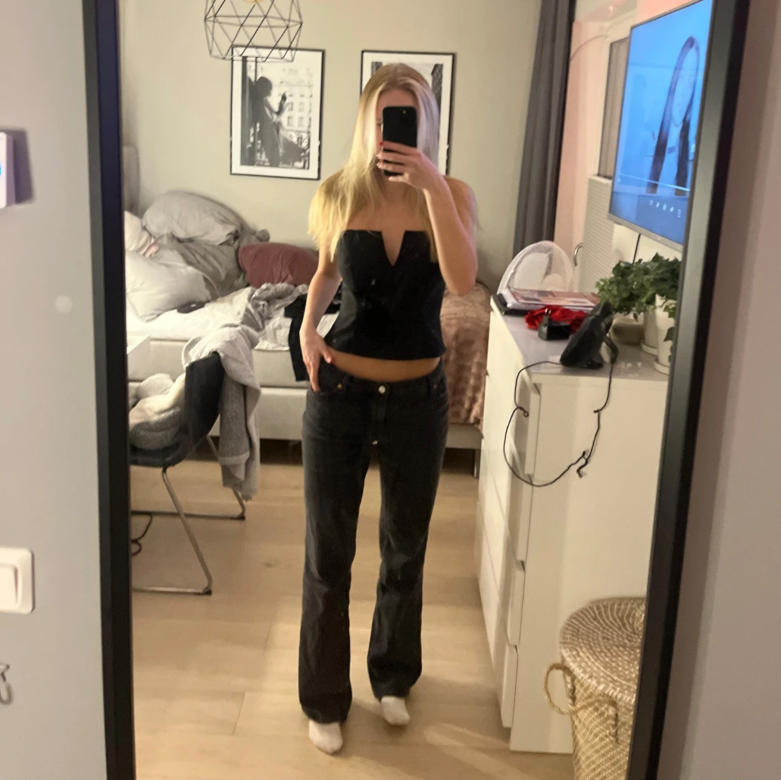 Svarta lågmidjade jeans😋💕 - 2