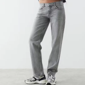 Grå lågmidjade jeans - Grå lågmidjade jeans från Gina i storlek 32, som nya