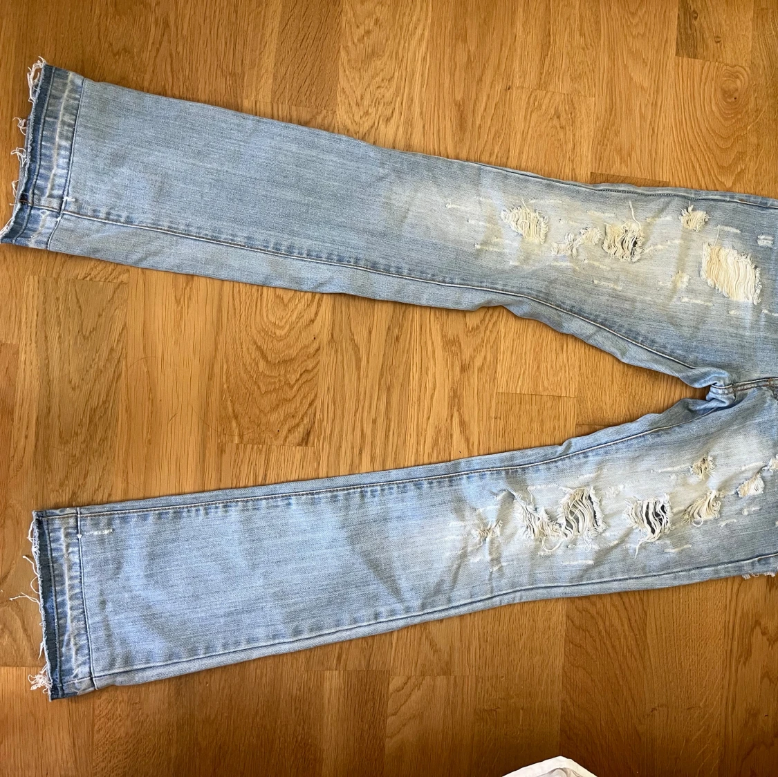 Lågmidjade utsvängda jeans - 91
