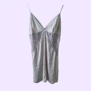 vintage nattlinne 🎀 - jättefint nattlinne köpt secondhand, aldrig använt! 🎀