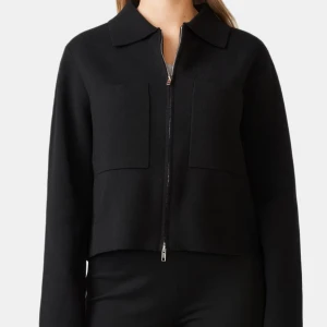 Cardigan Jacka  - Svart cardigan jacka från Åhléns, knappt använd som ny!!! 