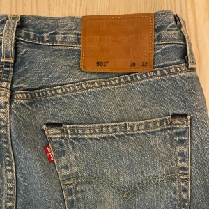 Levis 501 jeans - Levis 501 jeans i storlek 30/32 Nyskick, inga tecken på slitage