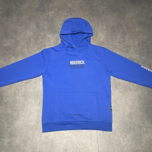 Hoodrich Hoodi blå - Den är bekväm jätte skön att ha på sig och är bra i många tillfällen (den är som ny)