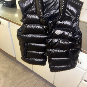 Moncler vest  - Moncler vest 