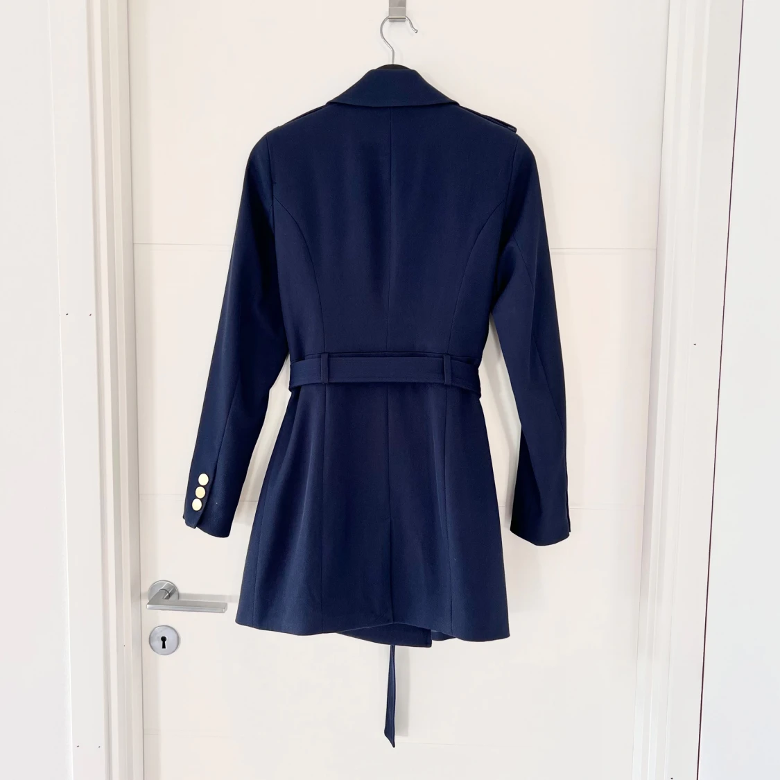 Mörkblå kappa från Stockh lm - 90