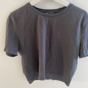 Zara topp - Ny skick 