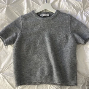 Stickad T-shirt  - Stickad T-shirt 