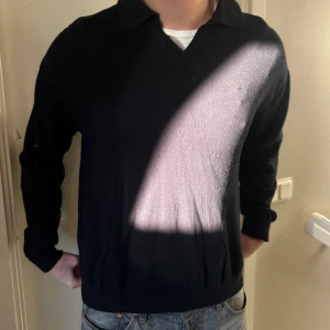 Svart tröja från New Look - Svart stilren tröja från New Look. I storlek M⭐️