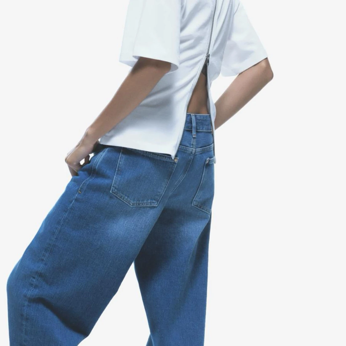 Vit kortärmad topp med dragkedja - 1