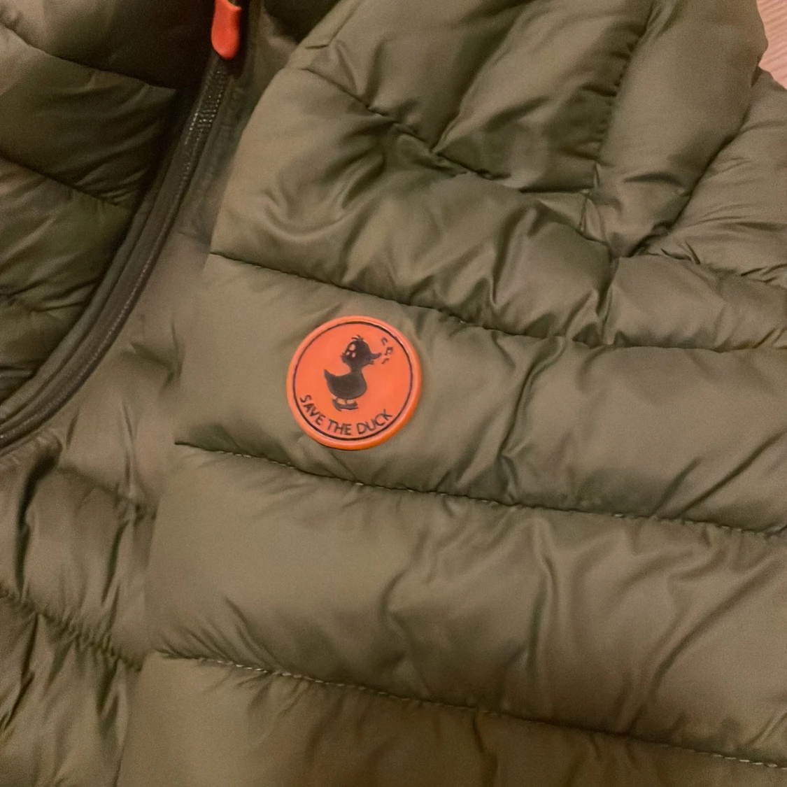 Grön pufferjacka från Save the Duck - 2