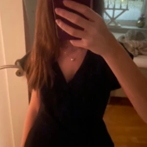 Söt zara blus - Säljer för den ej används 💕💕💕