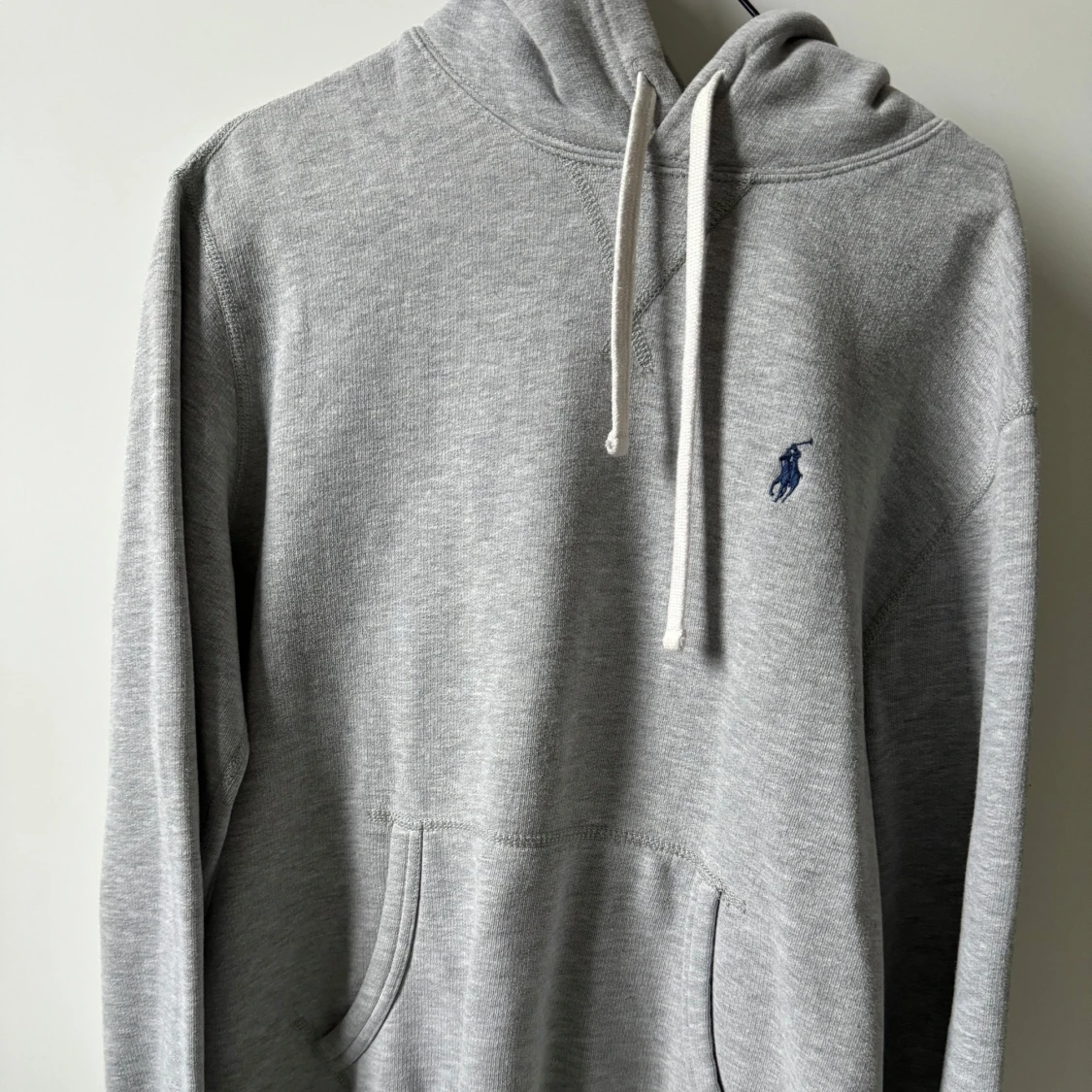 Grå hoodie från Ralph Lauren