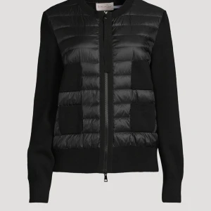 SÖKER Svart jacka från Moncler - Söker denna jackan. 