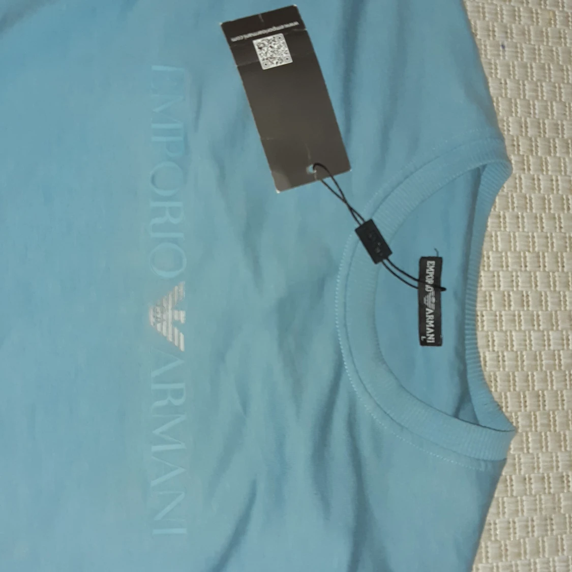 blå tröja från Emporio Armani - 1