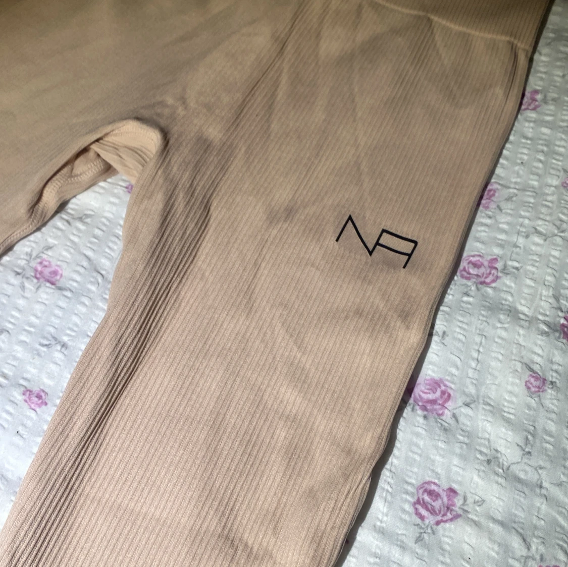 Beigea träningsleggings - 2