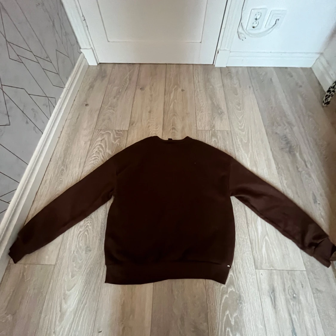 Brun sweatshirt med Los Angeles-tryck - 1