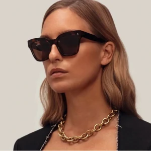 chimi #005 tortoise - snygga chimi somglasögon i färgen tortoise💖 det är den äldre modellen av 05 men liknar 08 modellen💖💖fodral medföljer💖