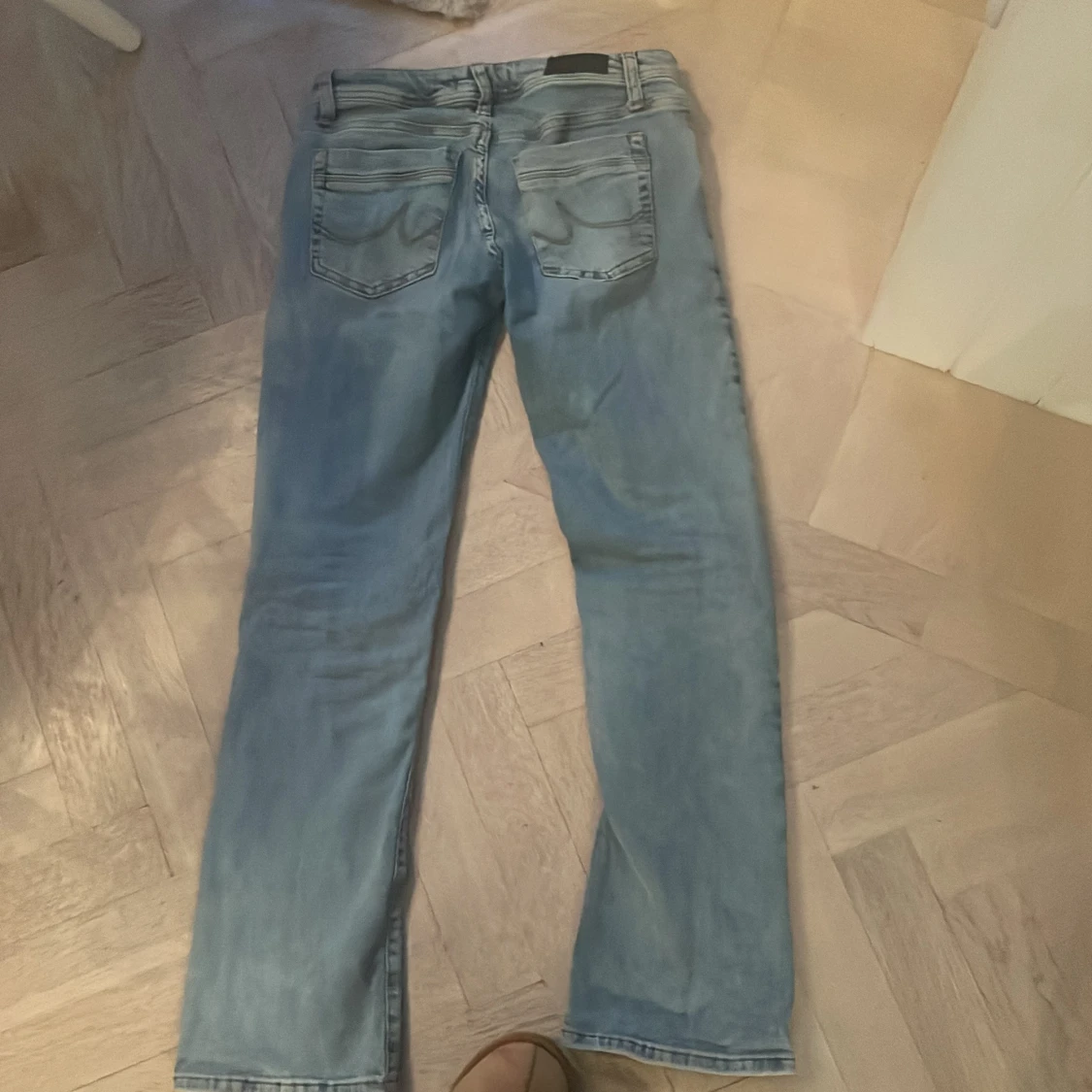 Blå bootcut jeans - 4