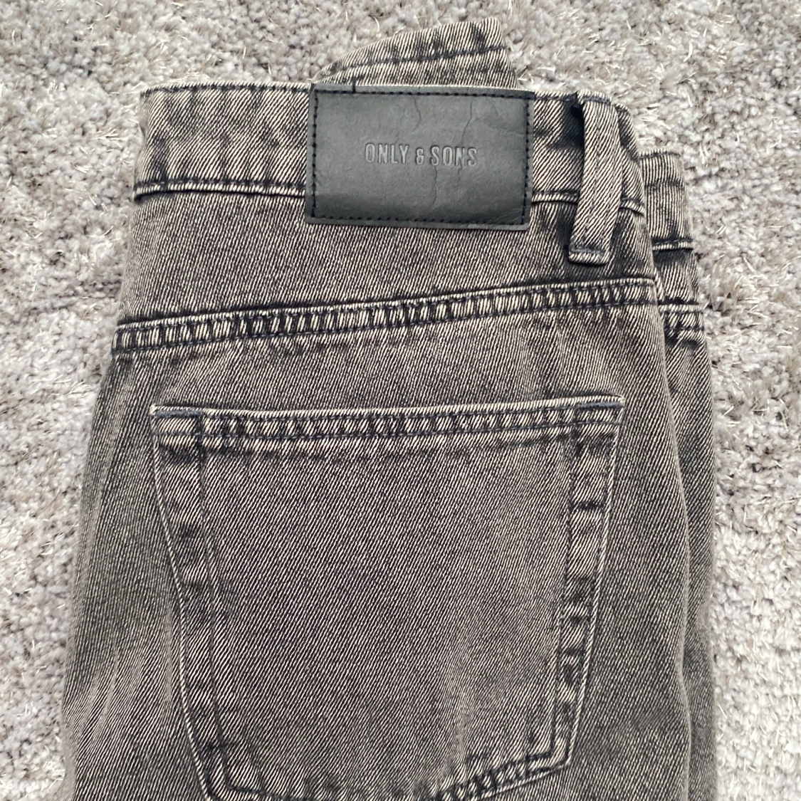 Grå jeans från Only & Sons - 2